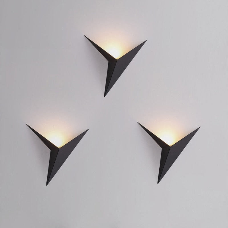 Applique Murale Intérieure Triangle Minimaliste Moderne, Blanc/Noir/Doré